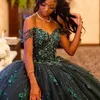 Blackish Green Glitter z ramionowej sukni piłki sukienki Quinceanera Sweet 16 Księżniczka Aplikacja koronkowe koraliki Suknie Vestidos de 15 anos