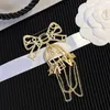 Designer Brosches Luxury Bow Knot Birdcage Pins Gift Charm Brooch Classic Brand Boutique Style Halloween Fashion Party Pins High Quality With Stamp