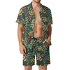 Tute da uomo Ditsy Floral Set da uomo Pantaloncini casual rossi e gialli Estate Camicia da spiaggia Hawaii Set manica corta Abito di grandi dimensioni Compleanno