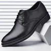 Chaussures habillées chaussures pour hommes chaussures chaussures en cuir chaussures habillées d'affaires AllMatch décontracté absorbant les chocs chaussures résistantes à l'usure Chaussure Homme 231026