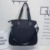 Nowa damska torba na ramię moda do mycia listu do torby jeansowej torebka crossbody torebka swobodna torba mała niedźwiedź naklejka torba podróżna