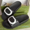 Flat Shoes 2023 Designer tofflor Sandal Men Kvinnor Gummi Slides toffel Summer Sexiga Sandaler Mens Luxurys Designers Flats Fashion Ladies Beach 2121