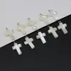 Anhänger Halsketten 10 stücke Natürliche Shell Perlmutt Kreuz Religiöse Herstellung DIY Ohrringe Halskette Schmuck Zubehör Geschenk