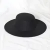 Berets 9.5cm rosa vermelho leopardo impressão fedora chapéu 2023 aba larga colisão homens e mulheres moda estilo único senhoras