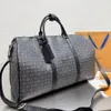 Duffel Taschen 50 cm große Kapazität Reise Verkauf Frauen Männer Echtes Leder Schulter Mode Tasche Handgepäck Boden Nieten mit Verschlusskopf Marke Y004 023