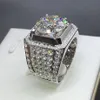 Gioielli fatti a mano Uomo Moda Anelli in oro bianco Taglio rotondo 4ct Diamante Cz Anello di fidanzamento per uomo bijoux298L