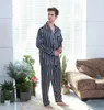 Vêtements de nuit pour hommes Hommes Costumes de loisirs Pyjamas en soie pour pyjama rayé Ensembles à manches longues Pantalon Costume Grande taille Vêtements de maison