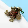 Brosches Cindy Xiang Rhinestone Christmas Santa Clause Brooch Unisex Pin Winter Fashion Jewelry Festivel Accessories 2023 Gift