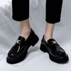 Zapatos de vestir SS Patente de los hombres Banquete diario Mocasines casuales Moda Sólido Negro Alto Aumento 231026