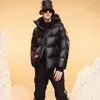 Parkas de plumón para hombre Moda 2023 Chaqueta de invierno Negro Dorado Cálido con capucha Chaquetas acolchadas de algodón Outwear Abrigos de marca de lujo Hombre suelto grueso 231026