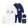 Rompers 3 Pcs Set Hat Bib Jumpsuit Kids Designer Girls Boys Brand Letter Newborn Baby Clothes Toddler Drop Delivery Maternity Clothing Dhobl