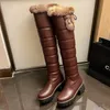 ブーツぬいぐるみ女性の雪のブーツ冬の靴膝の上の暖かい厚い毛皮のハイブーツレディースブラックブラウンブランドレインシューズ231026