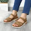 Sandalen Mode Lente En Zomer Dames Platte Bodem Dik Licht Open Teen Ademend Effen Jelly String Voor