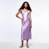 Robes décontractées Femmes Satin Découpé Dos Nu Slip Robe Sexy Dames Élégant Solide Camis Fendue Longue 2023 Été Femme Parti Robe Midi