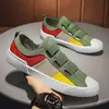 Klädskor Herrarna Vulkaniserade i designer Sneakers andningsbara män Loafers Canvas Mocassins Soft Sole bekväma avslappnade lägenheter 231026