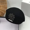 Berets Japonês versão coreana do outono e inverno preto lã boina pintor chapéu pérola diamante brilhante senhora aeromoça chapéu feminino 231027