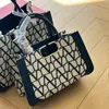 Luxurys Designer Patentラップロングショルダーストラップキャンバストートバッグ女性ショルダーハンドバッグレディx窩バッグクロスボディウォレット財布