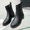 2023-inverno novas botas femininas famosas designer diamante treliça martin botas de couro genuíno cabeça redonda zíper lateral fundo plano