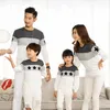 Familie Bijpassende Outfits Borduren Ster Katoen Mannen Vrouwen Kind T-shirt Look Mode Moeder Vader Baby Jongen Meisje Kleding 231027