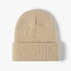 Bonnet/Crâne Casquettes Hiver Hommes Femme Bonnets Tricotés De Luxe De Haute Qualité Marque Chapeau Automne Femelle Plus Chaud Bonnet Ladie En Plein Air Ski Casquette Occasionnelle 231027