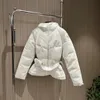 Chaquetas acolchadas para mujer Moda de invierno Parkas Abrigos Letras clásicas Chaqueta de soplo Diseñador Mujer Abrigo corto Abrigo informal Ropa de abrigo de nailon