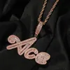 Pendanthalsband Bling King Custom Brush Cursive Letter Name Pendant Necklace Iced Out Bageutte Cubic Zirconia Chain Halsband Hiphop Jewelry 231026