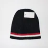 Designer Beanie Mode Femmes Hommes Kitted Hat avec ligne blanche rouge pour l'automne hiver 6 couleurs 20165