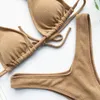 Damen-Badebekleidung, braun, sexy Bikini-Set, zweiteilig, glänzend, Neckholder, niedrige Taille, Badeanzug, Dreieck, Push-Up, gepolstert, rückenfrei, Strandmode