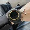 Armbandsur Sport Round LED Digital Dial Casual Wrist Watches Rubber Strap Fashionable Clock Waterproof Artwatch för män