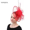 Chapeaux à large bord seau Kenducky rouge grand fascinateur dames élégante église fête de mariage cocktail pinces à cheveux maille accessoires 231027