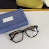 女性用の光学フレームサングラスGメガネシンプルでスタイリッシュな四角い眼鏡フレームサングラス男性1 1高品質の処方メガネ構成可能レンズ