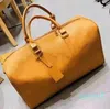 Designers de mode sacs polochons de luxe hommes femmes sacs de voyage sacs à main en cuir grande capacité fourre-tout
