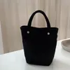 Sacos de noite Bolsa de camurça falsa para mulheres bolsas de designer de luxo e bolsa 2023 em rebite vintage decorar pequeno ombro crossbody