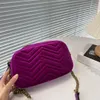 Designer axelväska kvinnor crossbody väskor sammet kamera handväskor varumärken lyxiga purs kedja mode handväska