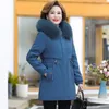 Trenchs de femmes 2023 capuche coton rembourré vêtements moyen long hiver veste élégante mère parka vintage p66