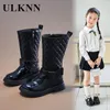 Buty Nowe buty dla dziewcząt Kolan Knee High Fashion Boots Celebrity Children's Autumn and Winter Princess Fashion Single Boots Butterfly 2023 231027