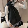 Designer Winter Poncho Schal Kaschmir Schal für Frauen Mode Kopftuch Pashmina Wraps dicke warme weibliche Decke Weihnachtsgeschenk