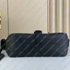 가방 크로스 바디 맨 디자인 럭셔리 Montsouris Messenger Crossbody Socialite 복장 M46685 지갑 파우치