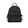 INS Super Hot Rivet Small Backpack Female 2024 새로운 디자이너 학생 미니 학교 주머니 PU 가죽 레저 지갑 아울렛