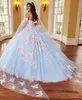 Удивительное бальное платье Кружевные платья Quinceanera Платья для выпускного вечера с блестками и длинными рукавами V-образным вырезом из тюля 3D Аппликация Sweet 15 Маскарадное платье