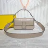 Editioo Baguuttt Torebka skórzana materiał szerokie ramię w pasku barku torba do pachy Crossbody Bag Bogdess Essential Designer Bag Paftat Torba telefonu komórkowego 27 cm