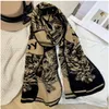 Ny lyxdesigner Scarfs Women Double Sided Cashmere Winter Thicked Shawl Western Fashion Casual Plaid Letter Printing Pure Cashmere Shawl Scarf