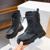 Buty Black Cotton Cool Girls 'Short Boots 2023 Side Zipper Anti Slip Proste Buty księżniczki Direkt wysyłki dla dzieci mody swobodne buty 231027