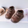 Bottes Top marque pieds nus en cuir bébé enfant en bas âge fille garçon enfants chaussure pour la mode printemps automne hiver cheville plus large boîte à orteils