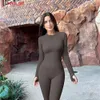 2023 Womens Yoga Jumpsuits 디자이너 새로운 늑골 긴 소매 바지 둥근 목 탑 스포츠 바디 수트