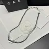 Collana girocollo di design con catena a serpente per donna Logo del marchio corretto Regalo di moda in acciaio inossidabile placcato argento Regali di stile di lusso Coppia di amici di famiglia