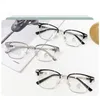 Solglasögon Metal Half Frame Reading Glasses Män Kvinnor Fashion Transparent Presbyopic för medelålders och äldre 1,0 till 4,0