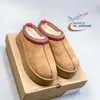 Toppkvalitetsdesigner kvinnor ug läder stövlar fläta bekväma australien stövlar mocka fårskinn kort mini bow khaki svart vit rosa marin utomhus sneakers med box vinter