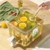 Garrafas de água portáteis para beber, balde de bebidas multifuncional de alta capacidade, uma solução refrescante para o clima, bule de chá de frutas