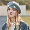 Berets Polka Dot Wool Beret Women's Retro Warm Thickening Painter Hat Ladies Fashion Pumpkin Caps Wild Autumn Winter Women Cute Berets 231027